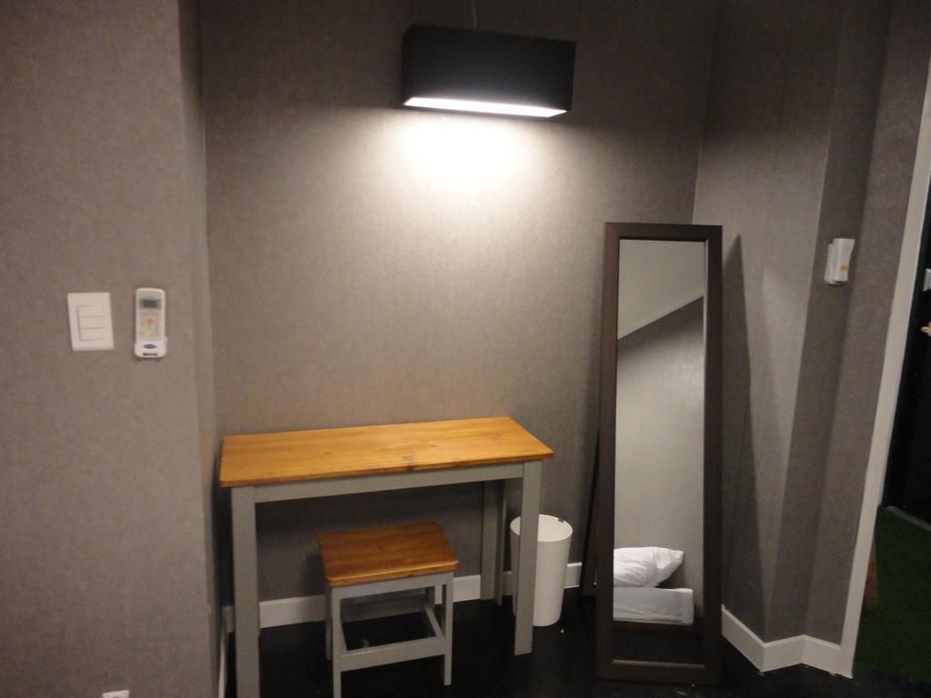 Xeromine Guesthouse Itaewon Szöul Szoba fotó